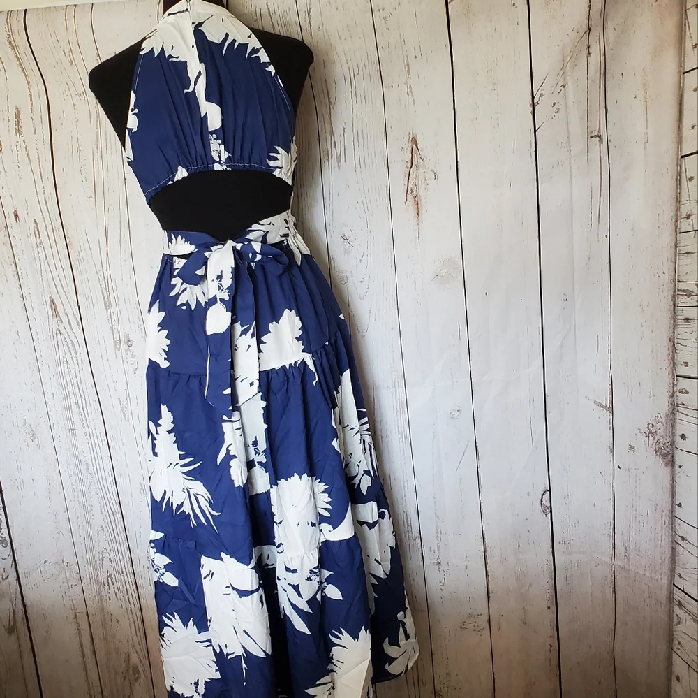 Kara and Kate sleeveless maxi dress halter neckline blue with white flowers S - Picture 16 of 16